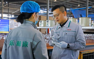 济宁市科学技术局 2020年度全市科技创新先进单位及个人事迹专题 徐正本:提升我国柔性玻璃国际话语权